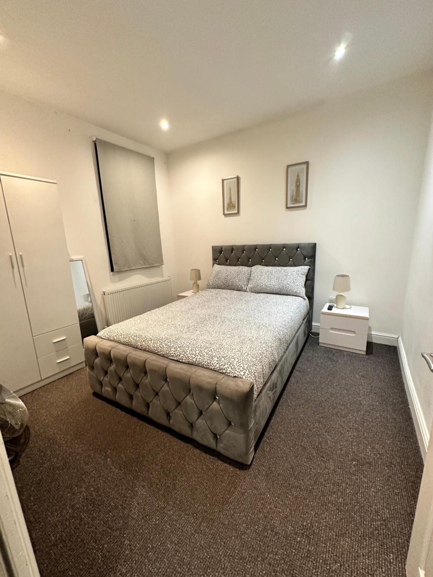 2 Bed Away From Tooting Appartamento